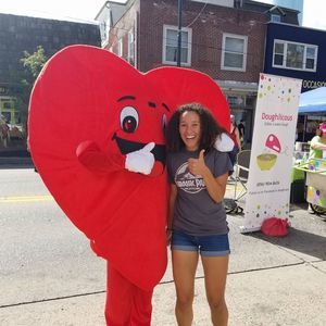 Meet your Posher, Evelyn